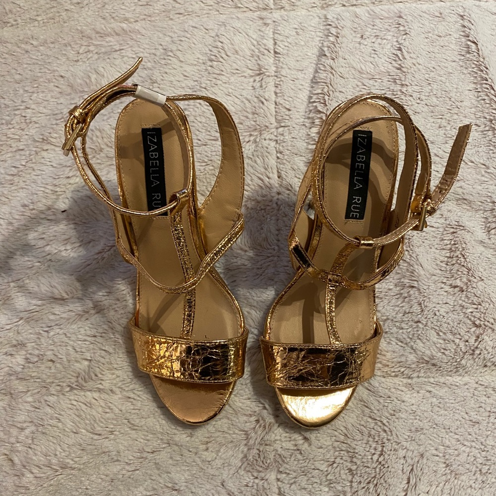 Izabella rue heels